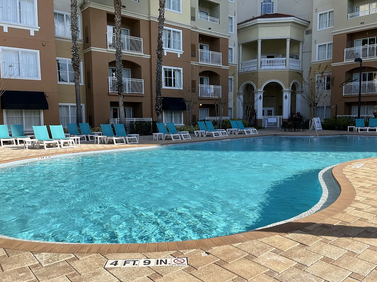 The Point Hotel & Suites Orlando, Orlando: Piscine The Point Hotel & Suites (Orlando) février